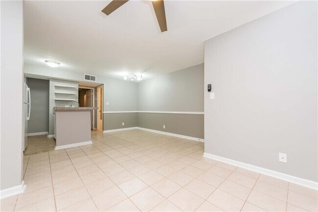 Photo - 3018 S 1st St Unit 109