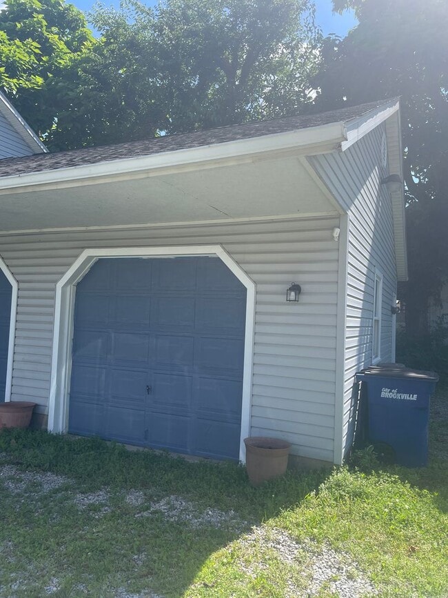 Photo - HayAve531-533 Unit 531