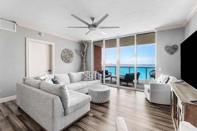 2650 Lake Shore Dr Unit 2102