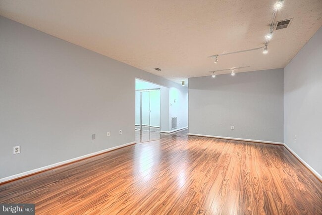 3 Pipe Hill Ct Unit 3B