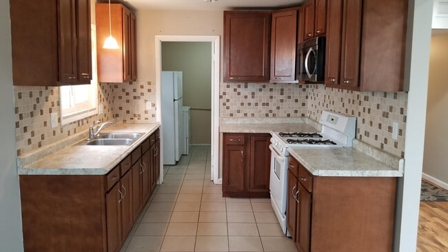 Photo - 100 W Harwood Ave