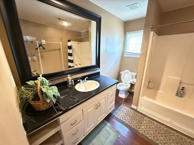 Photo - 5239 Kiam St