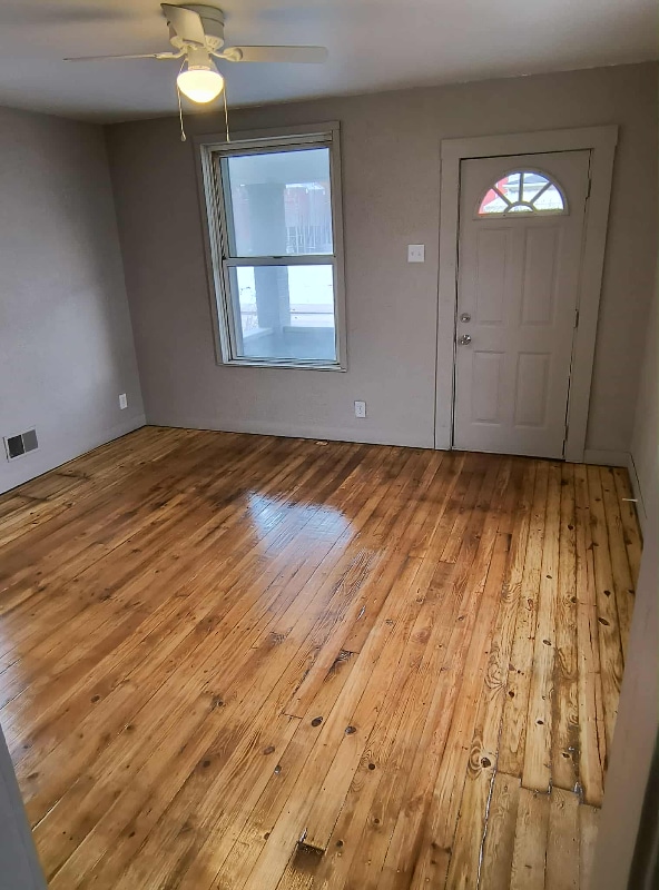 Photo - 2231 Charles St