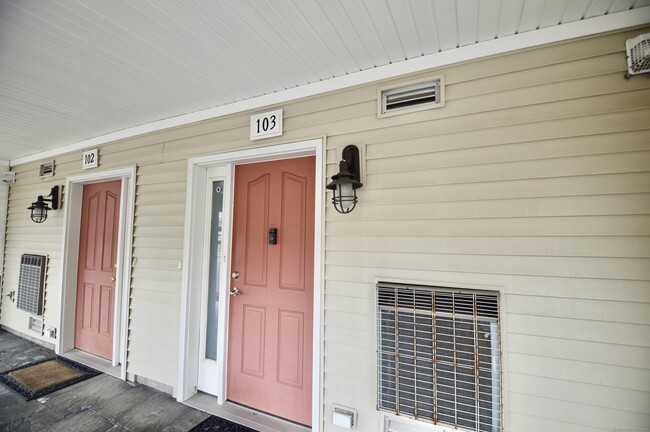Photo - 3250 Fairfield Ave Unit APT 103