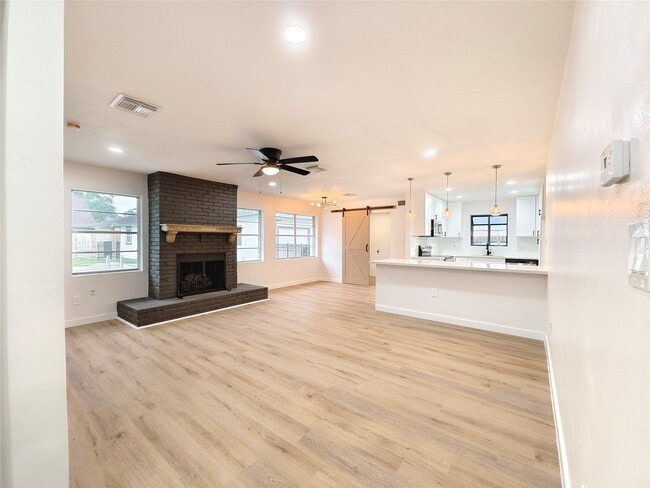 Photo - 4106 Clovernook Ln