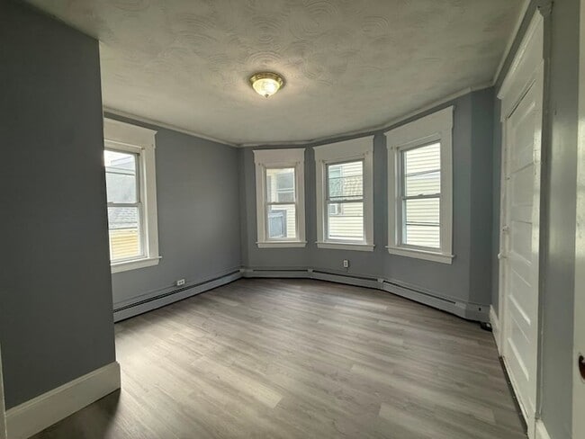 Photo - 153 Bailey St Unit 3