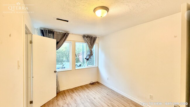 Photo - 22 Masseygrove Cres