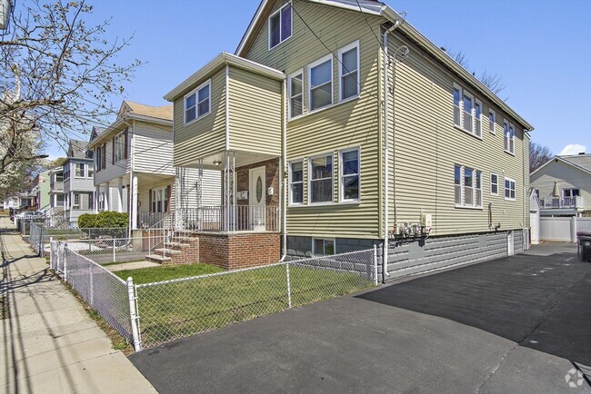 Building Photo - 24 Englewood Ave Unit 24A Rental