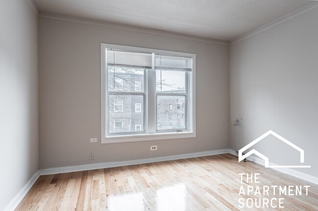 Photo - 5662 N Ridge Ave Unidad 1C