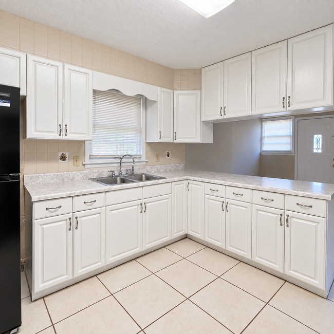 Photo - 4511 NW Austin Ave