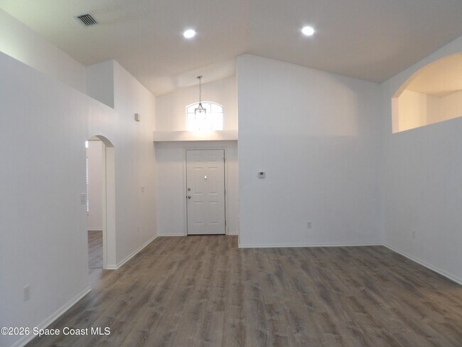 3685 Kestrel Ct
