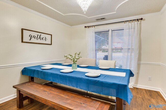 108 Adalene Ln