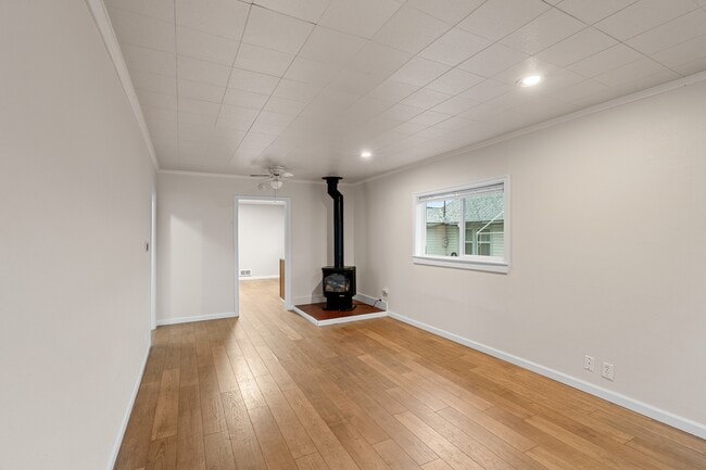 Photo - 208 S Chehalis St