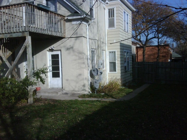 Rear - Deck - 3120 Fremont Ave S