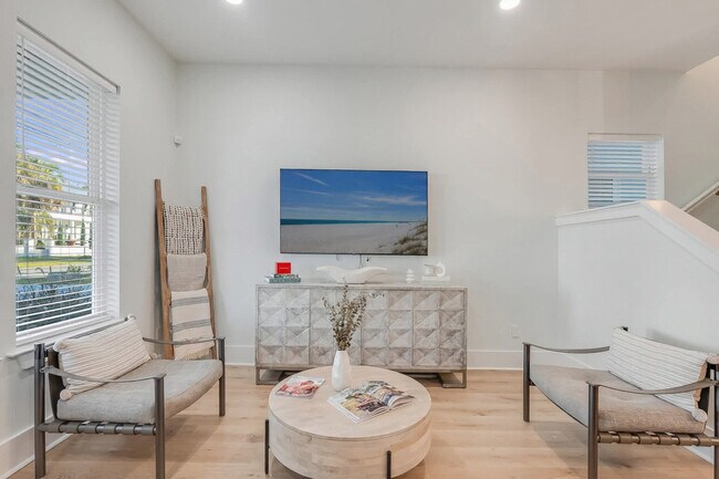 Photo - 223 E Lakeshore Dr Unit SI ID1511640P