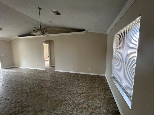 Photo - 1716 NE 12th St