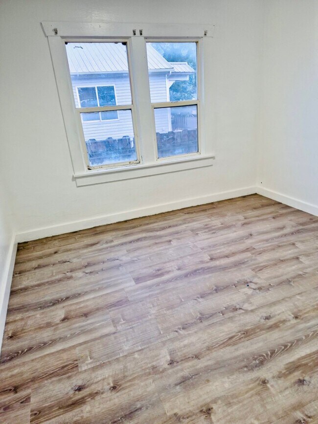 254 N 10th Ave Unit 254 N. 10th ave.