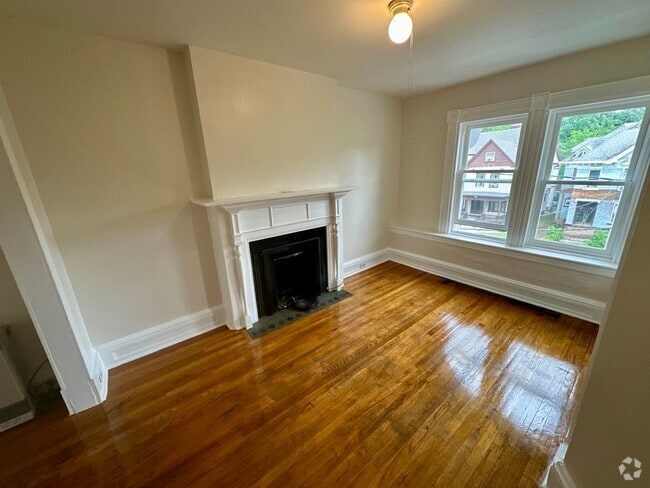 Building Photo - 151 2nd Ave Rental