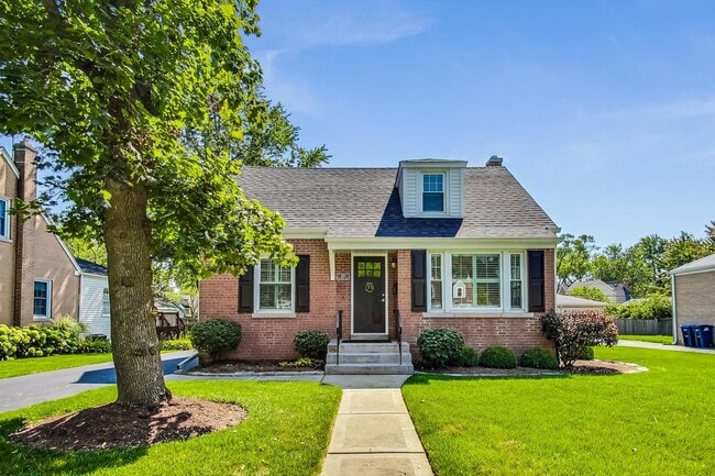 Photo - 105 Hiawatha Dr House