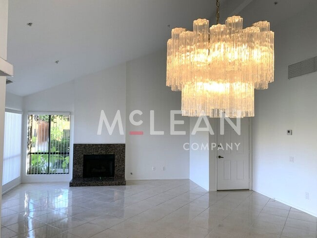 Gorgeous Home in Beautiful Community - Gorgeous Home in Beautiful Community