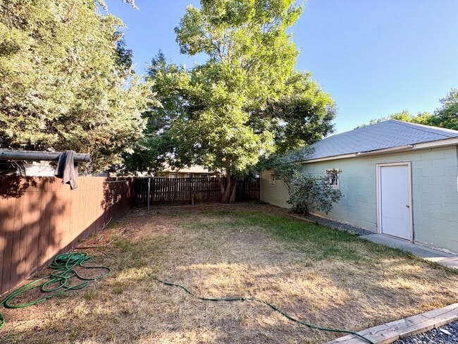 Back Yard of Unit - 411 E Plum St Unit 411 E Plum Complete First Floor