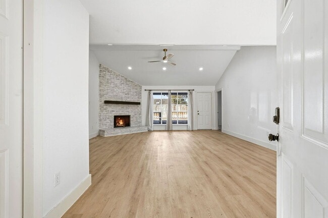 Photo - 11011 Almond Grove