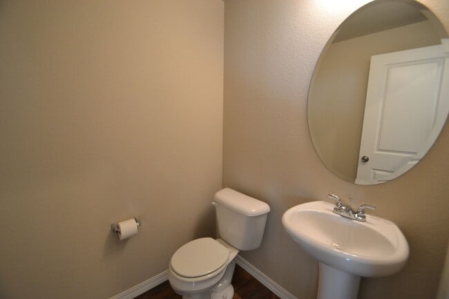Photo - 3 Bed 2.5 Bath Home with AC!