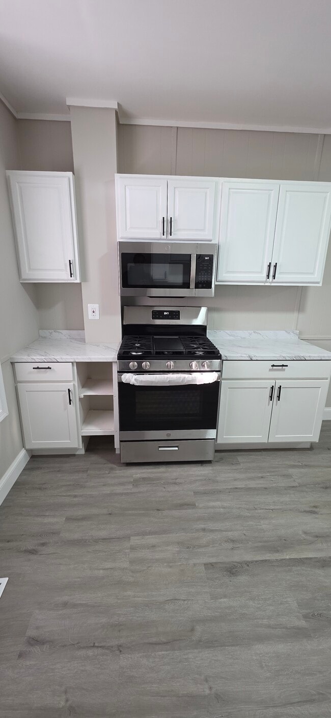 Photo - 700 N Streeper St