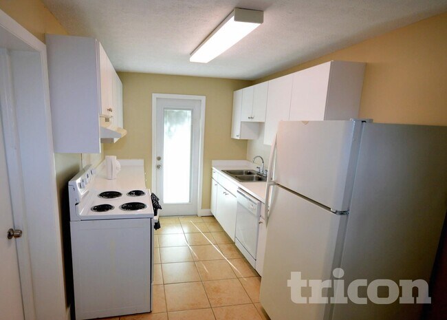 Photo - 7707 Silver Oak Ln