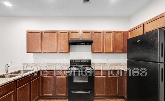 Photo - 1341 Ottawa Ave.