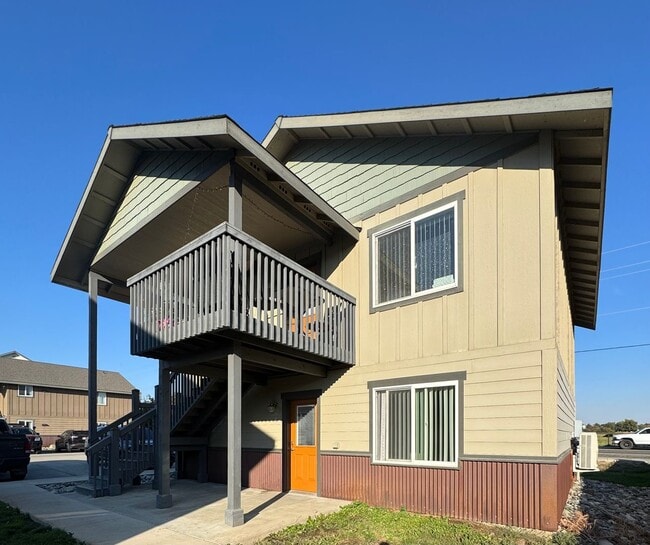Building Photo - Cambridge Place I - 2217 Unit #1
