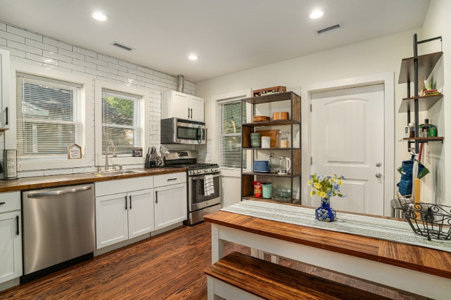 Photo - 1913 Orvid St