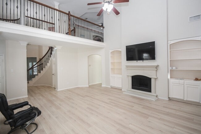 Photo - 26719 Wolfs Hill Ln