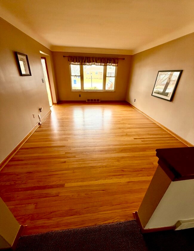 Photo - 12237 Champaign Ave