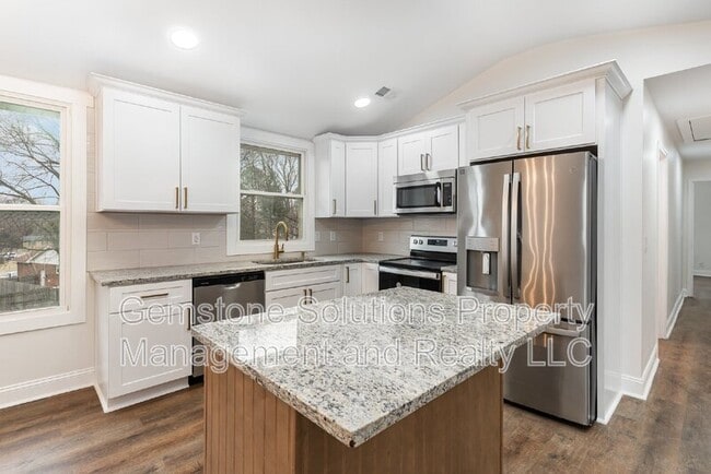 Photo - 34 Tusculum Rd Unit A