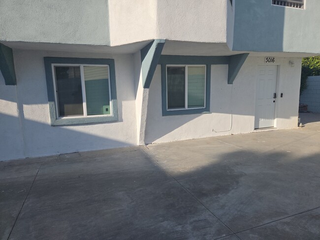 Photo - 3016 S West View St Unidad 3016