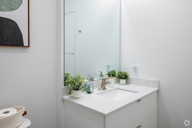 3 BR, 3C Model Guest Bathroom