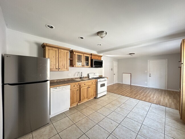 Photo - 2458 N Clybourn Ave Unit R3