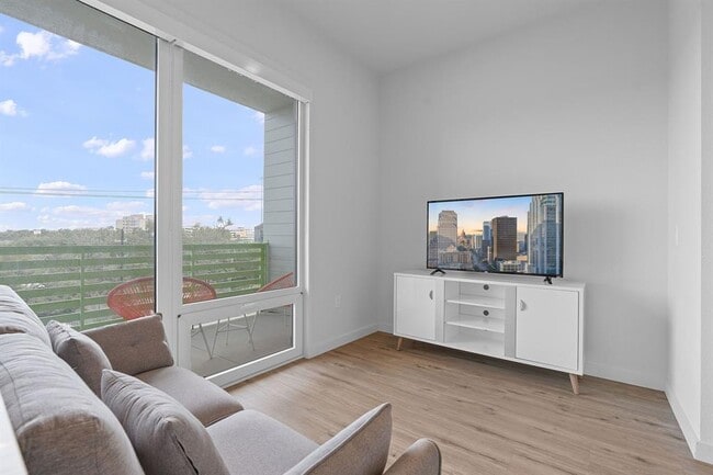 Photo - 4004 Banister Ln Unit 301