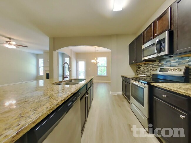 Photo - 177 Magnaview Dr