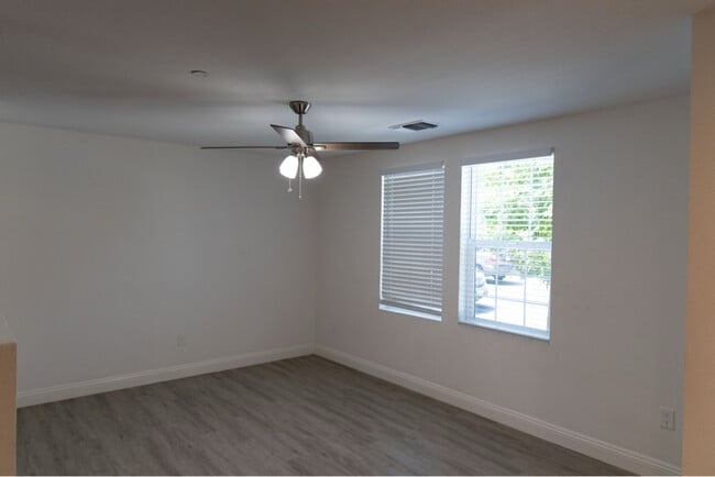 Photo - 3309 San Jose Way