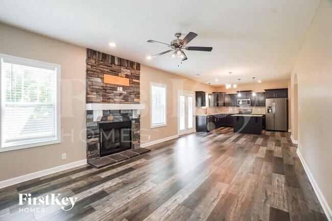 Photo - 1679 Ellie Piper Cir