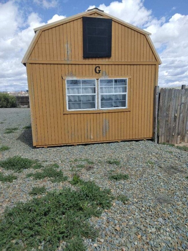 Photo - Cute & Cozy Tiny Home ** In Cordes Lakes!**