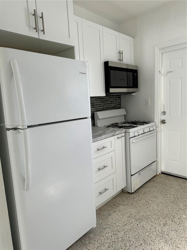 Photo - 735 83rd St Unit 2