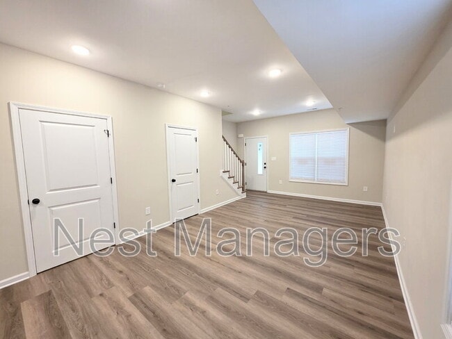 Photo - 1511 Fort Bragg Rd