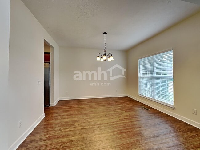 Photo - 6457 Sunnywood Dr
