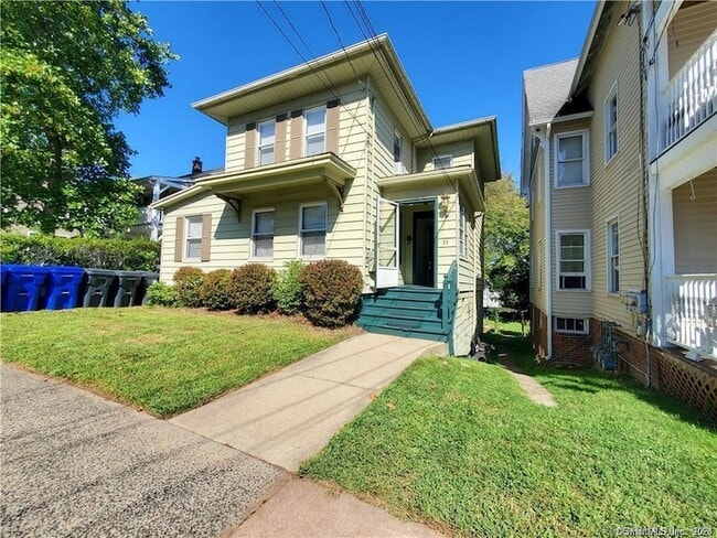 Photo - 39 Rogers St Unidad 2 Rental