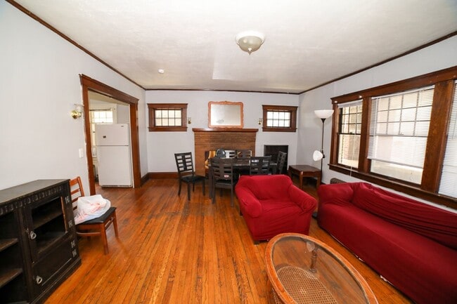 Photo - 504 Catherine St Unit 01