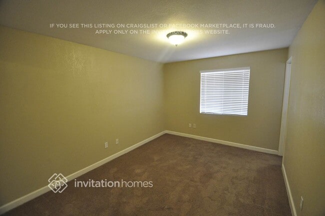 Photo - 3643 E Surrey Ave