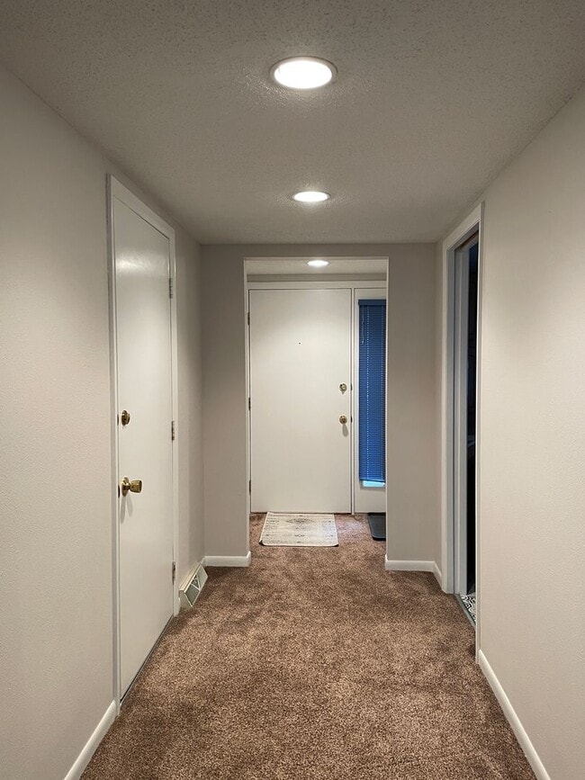 Photo - For Lease / Rent